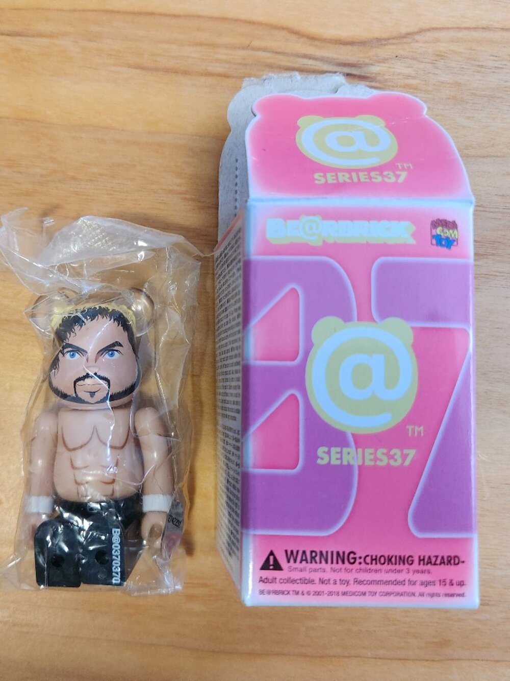 BE@RBRICK Series 37 100% New Japan Pro Wrestling Go Nagai